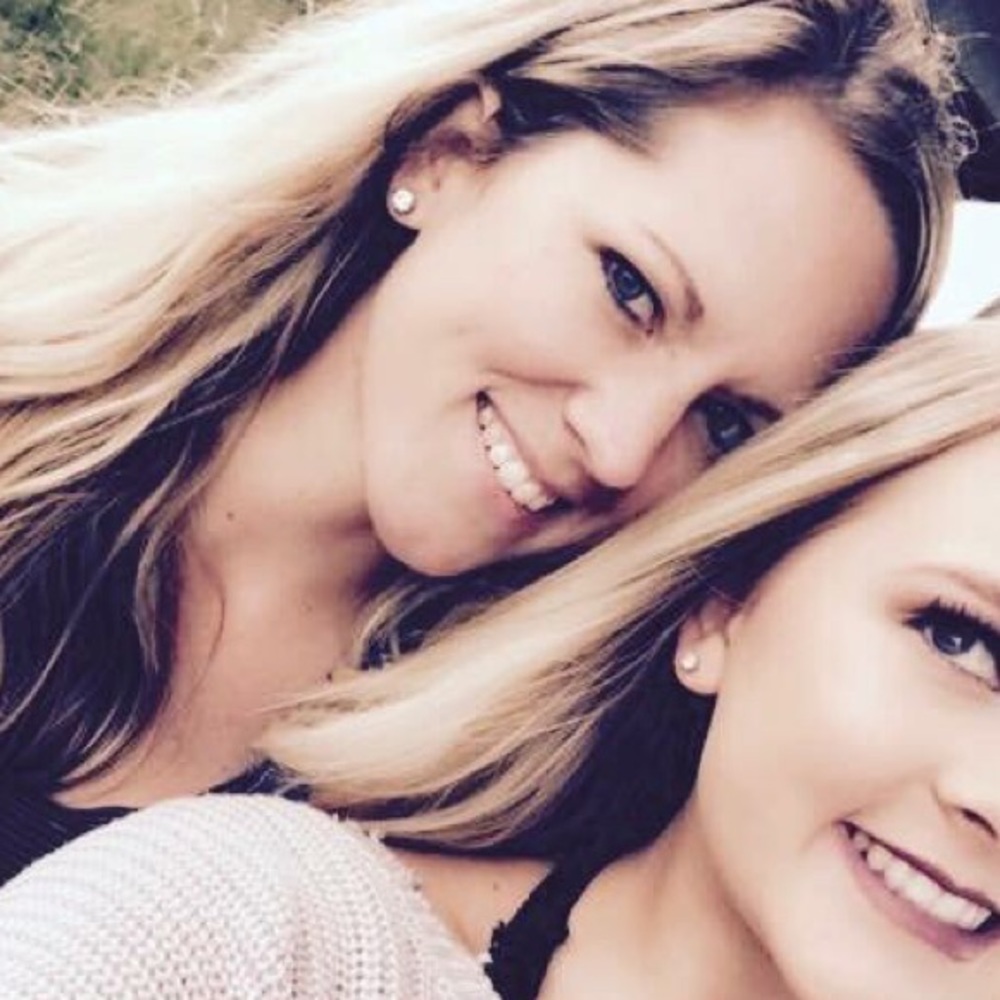 Meet your Posher, Courtney